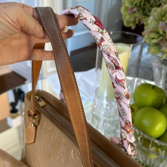 LOUIS VUITTON VERNIS HOUSTON - Picture 8 of 15